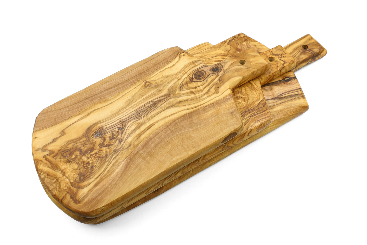 Tagliere a scudo in legno d'ulivo con manico – foto 5