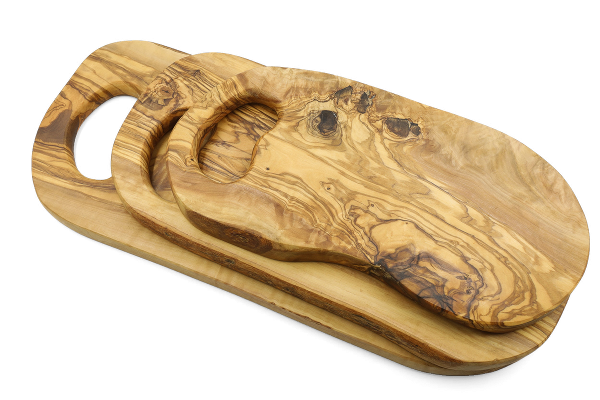 Tagliere dalla forma organica in legno d'ulivo con impugnatura