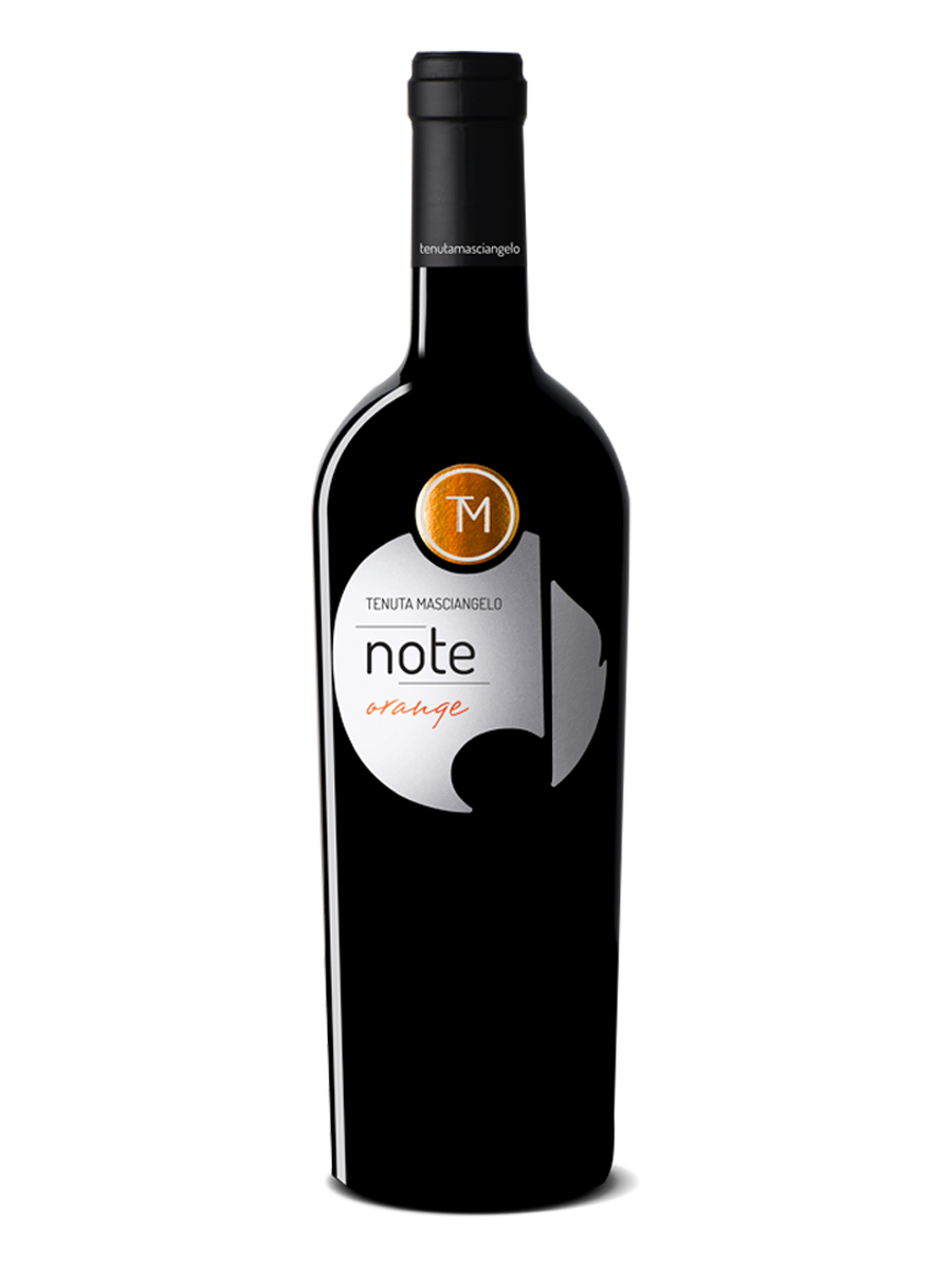 Note Orange Tenuta Masciangelo – sola bottiglia su sfondo trasparente