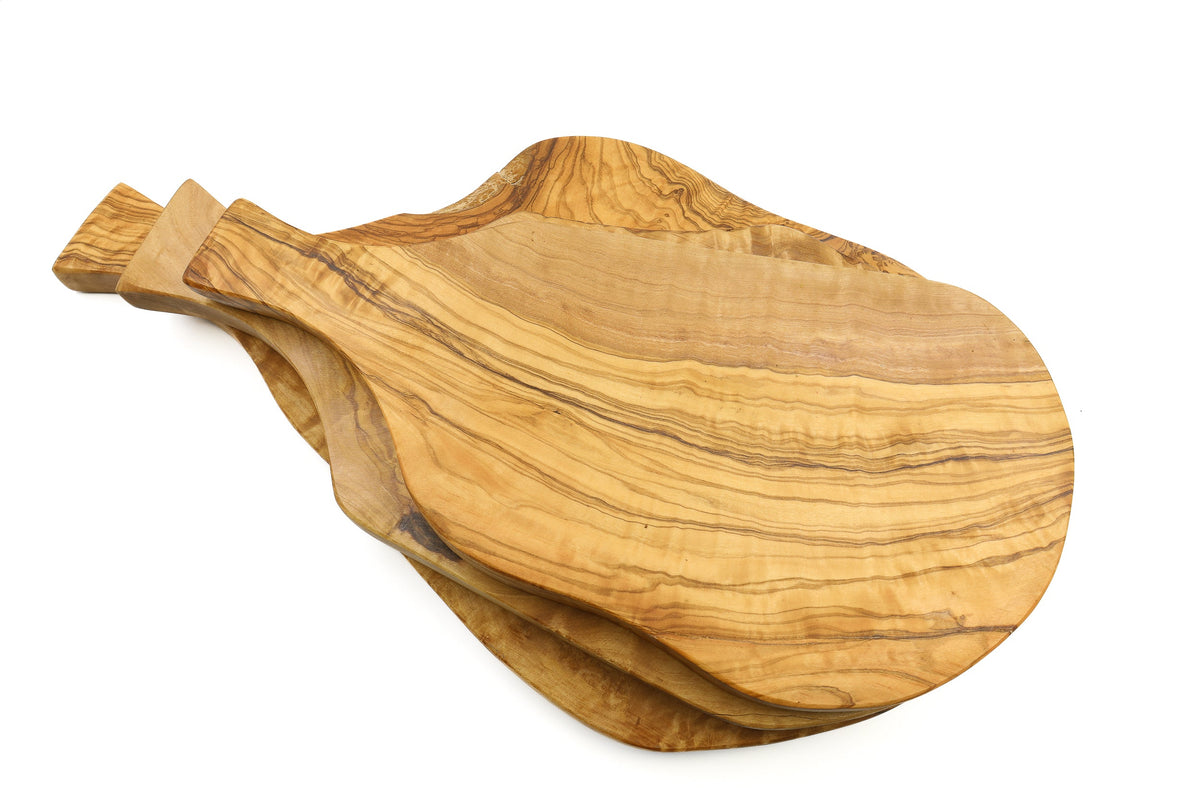 Tagliere irregolare con manico in legno d'ulivo